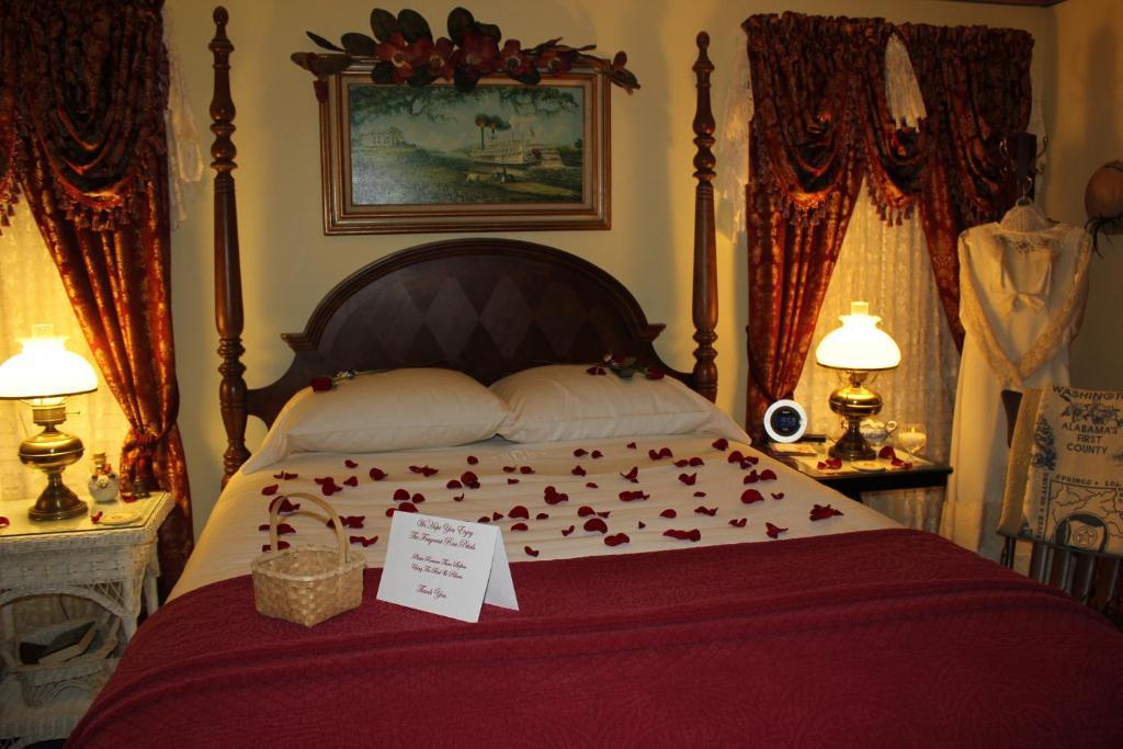 Red Bluff Cottage Bed & Breakfast Montgomery Extérieur photo